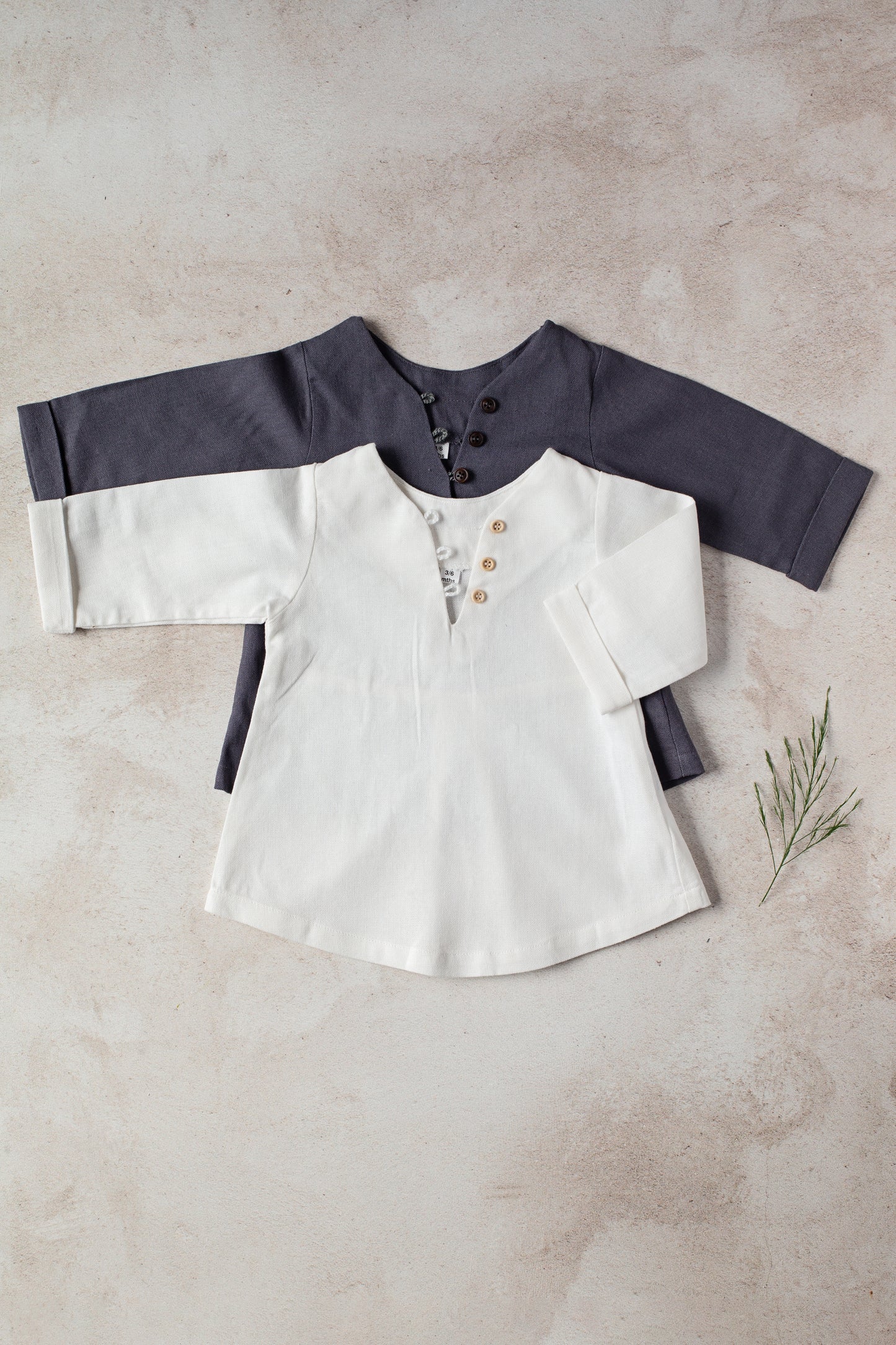 The Traveller - Buttoned