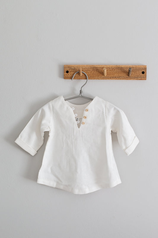 The Traveller - Buttoned